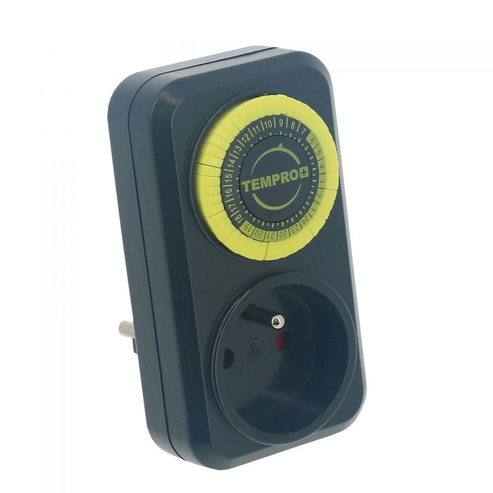 Growbox Komplettset Low Budget 200x200x200 – ideales Set für Einsteiger im Indoor-Gardening. Enthält alle notwendigen Komponenten für einen erfolgreichen Anbau, darunter eine leistungsstarke LED-Beleuchtung, Belüftungssysteme und hochwertige Materialien. Perfekt für kostengünstigen und effizienten Pflanzenanbau zu Hause.