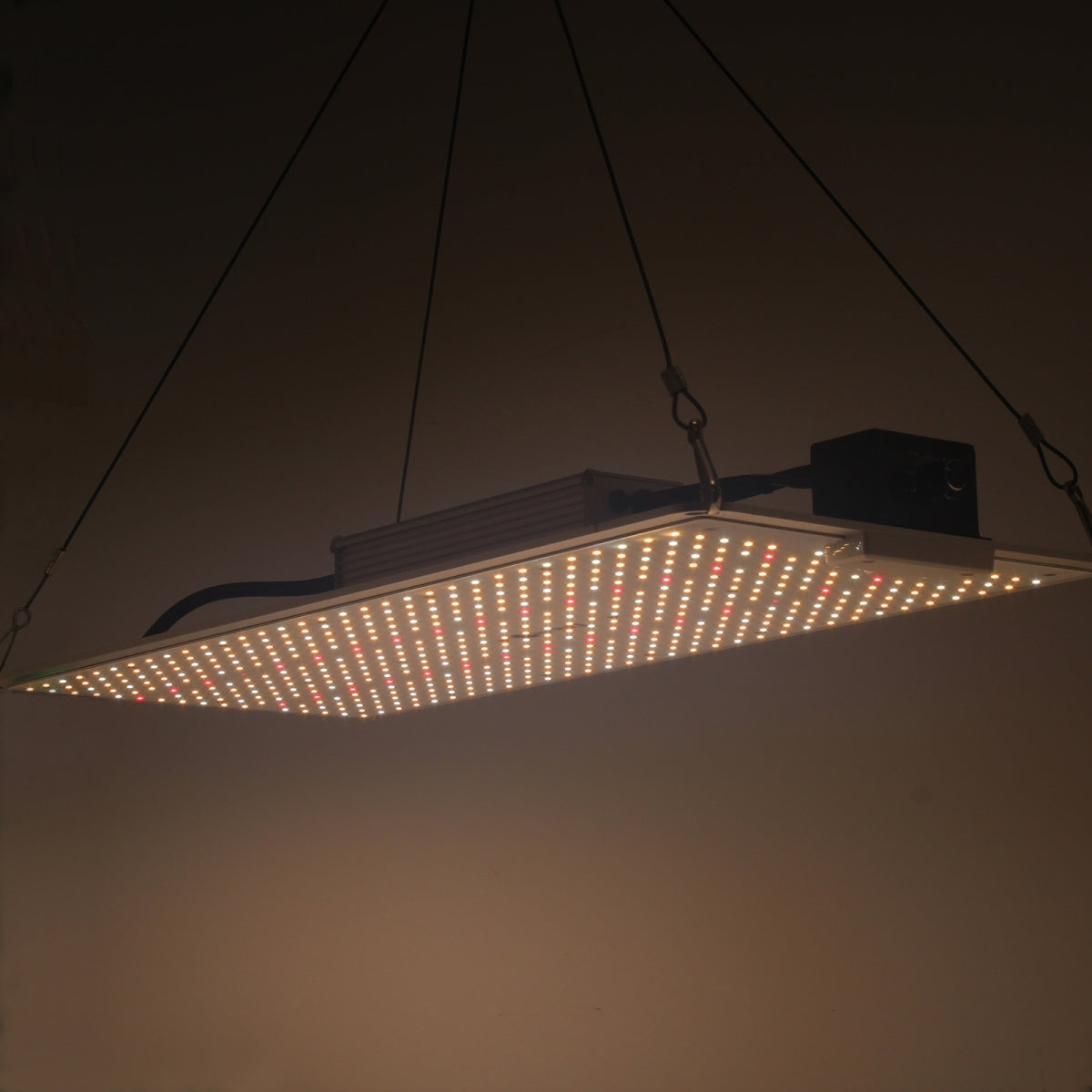 AGROLIGHT LED - QUANTUM BOARD - 240W - DIMMBAR - EPISTAR LED – Produktansicht 2