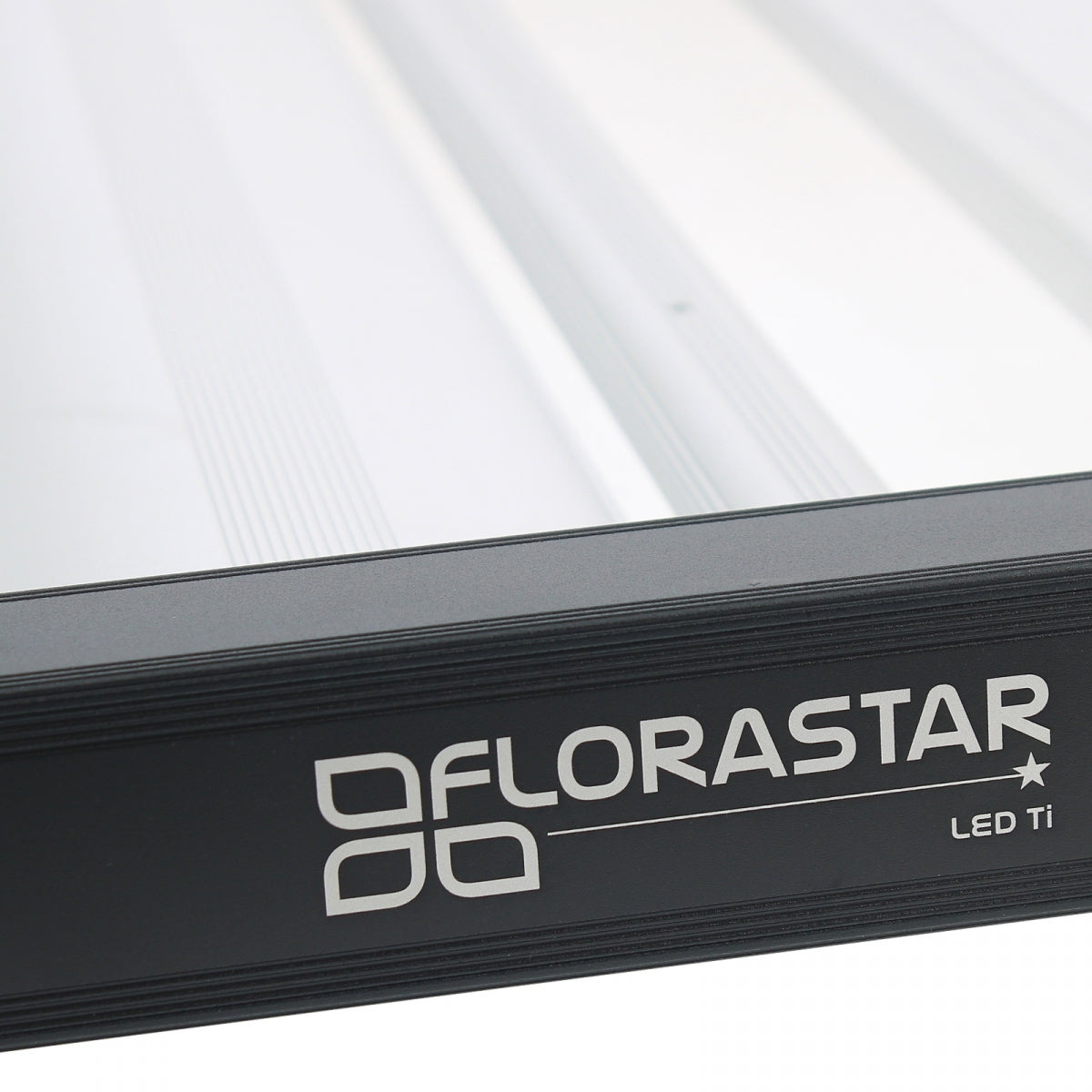 FLORASTAR Ti EX 325W LED-Panel – 2,5 µmol/J – Vollspektrum – Produktansicht 6