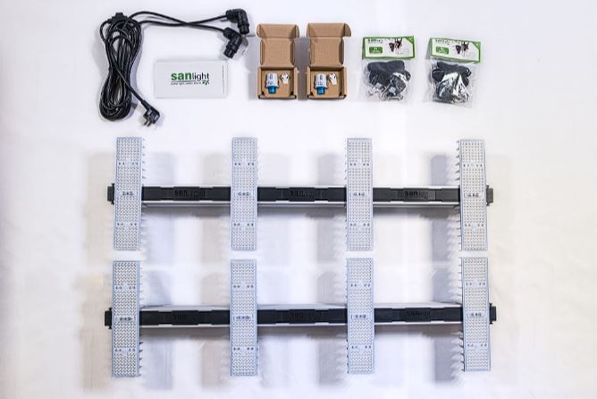 SANlight EVO 4-120 Grow Lampe für 120x120 Growbox