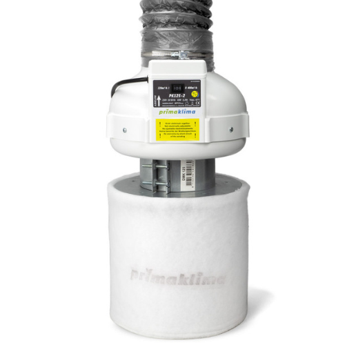 Prima Klima PK125-2 Abluftset für effiziente Luftzirkulation und Geruchskontrolle, inkl. Aktivkohlefilter und leistungsstarkem Lüfter.